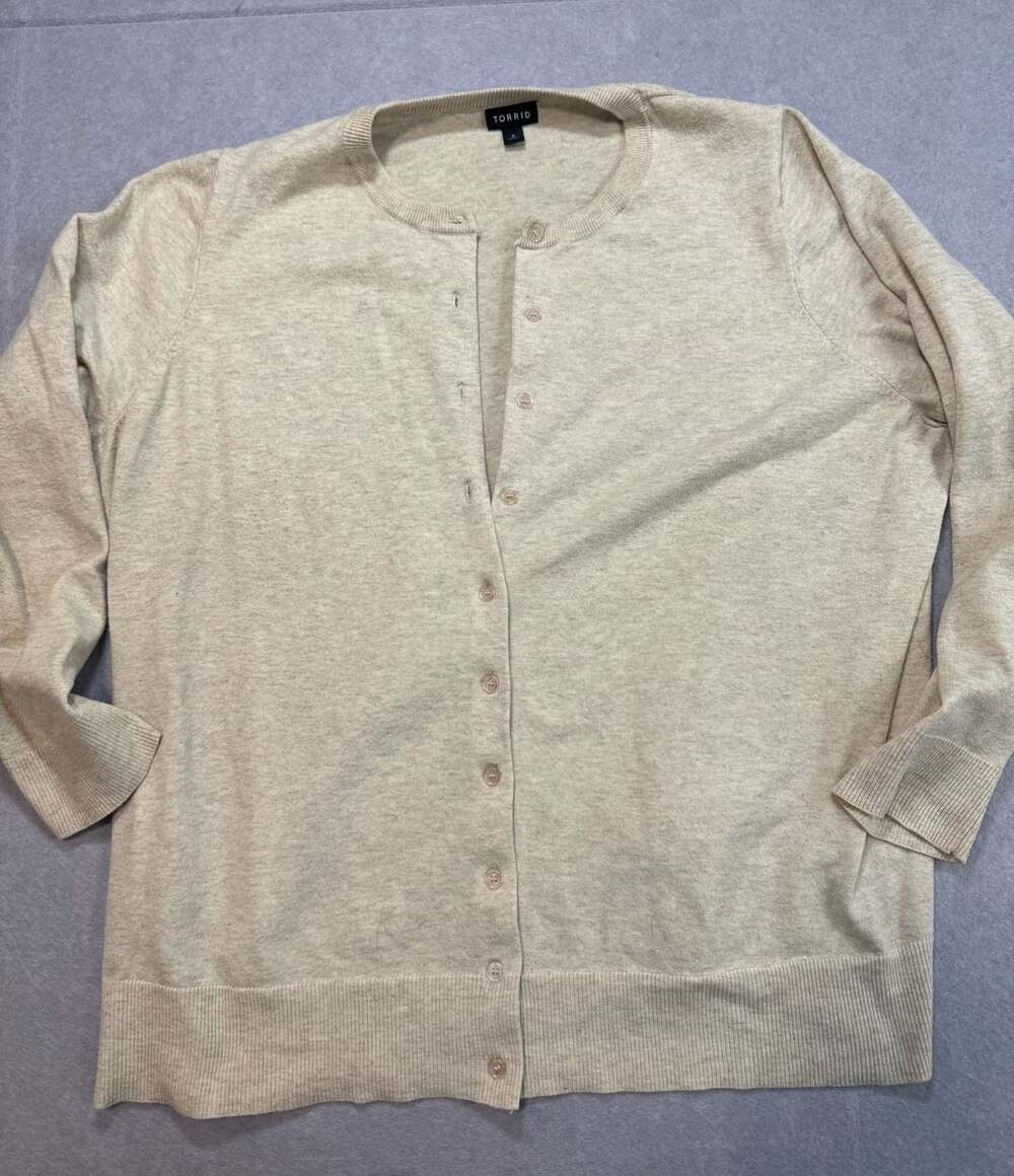 Torrid Beige Button Front Cardigan Sweater Size 3 Plus Size